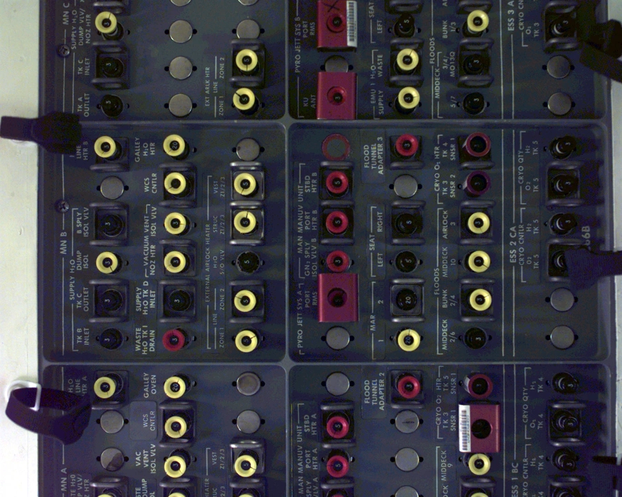 Discovery Flight Deck